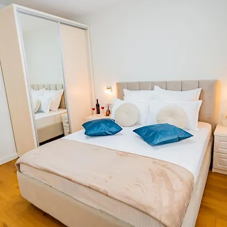 Vibrant Oasis In The Center Of The Bukarest