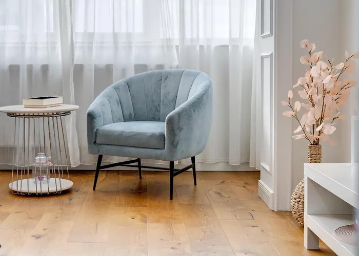 Vibrant Oasis In The Center Of The